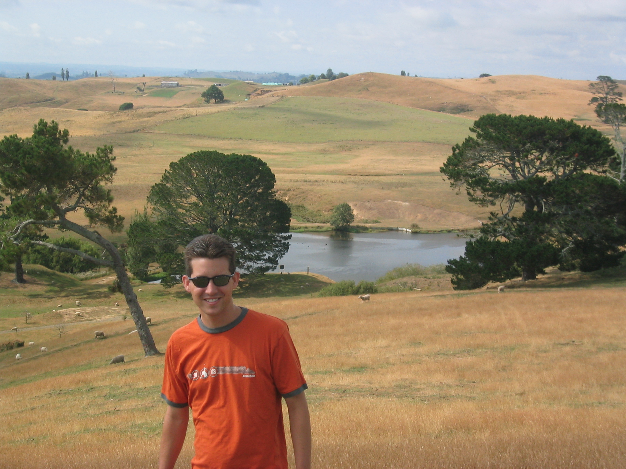meoverhobbiton.jpg
